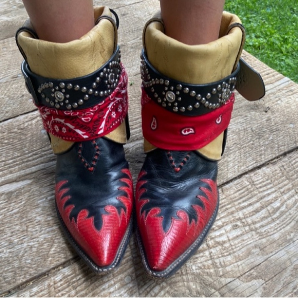 Vintage Tony Lama custom made booties - women’s size 11